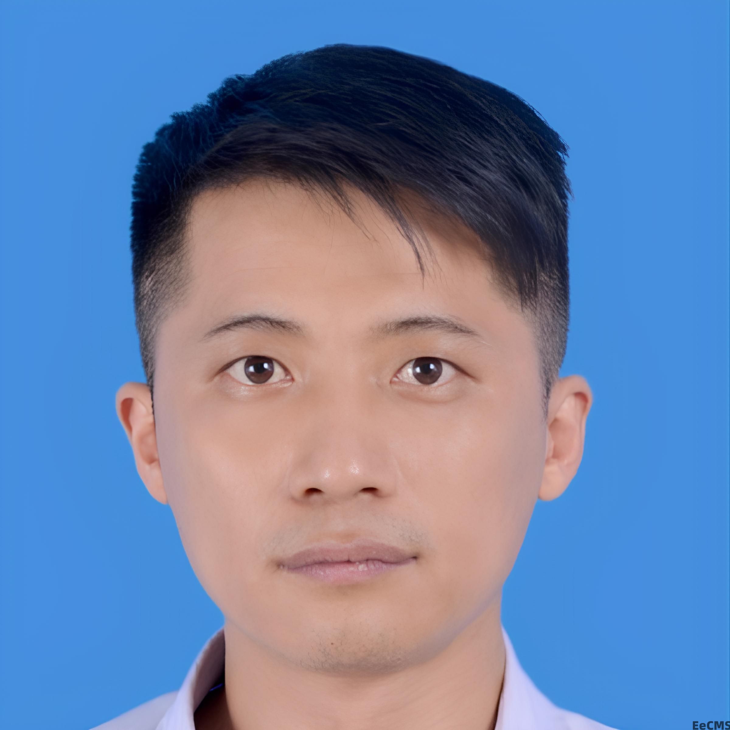 潮州汕头诈骗犯，姓名：张森继，微信：zhtiji123